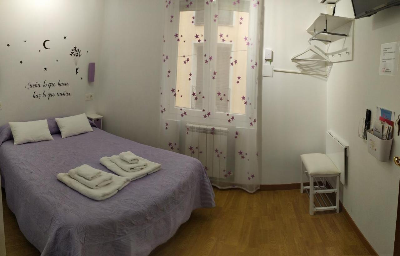 Pension Travesia Del Laurel Logroño Buitenkant foto